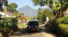 Mobil Pribadi Bupati Eka Putra digunakan untuk mobil Dinas Sementara