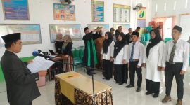  Pelantikan lima anggota Panwaslu Kelurahan/Desa (PKD) se-Kecamatan Sungayang