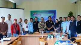 Foto bersama Manageman BPJS Dengan Pengurus PWI besrta seumlah awak media di Padangpanjang
