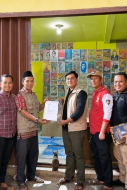 Ada Apa? Roni Pasla yang Digadang Maju Justru Antar Fadhli Daftar Ketua KNPI